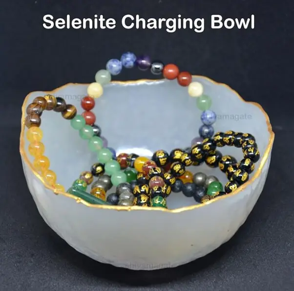 GEMTUB® Natural Certified Handcrafted Selenite Charging Bowl for Crystals, Bracelets, Jewelry & Healing Stones | Crystal Cleanser & Energy Recharging Bowl